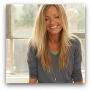 Alicia Cowan social media marketing coach